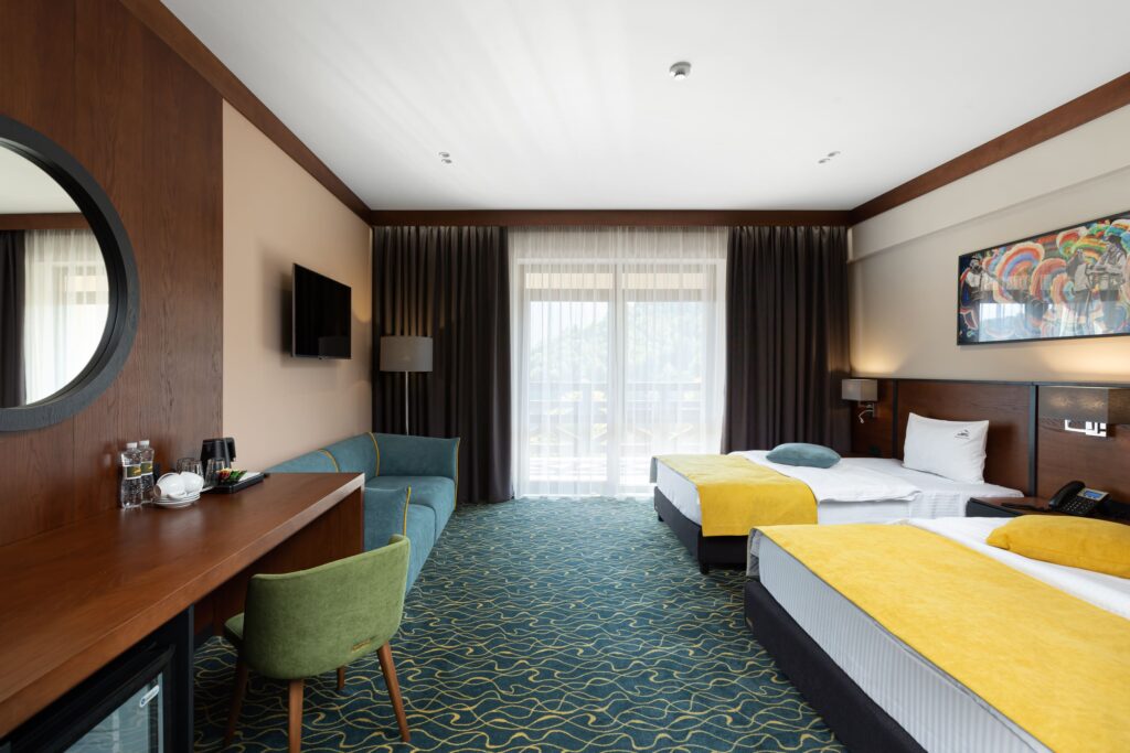 Тримісний номер Panorama з балконом