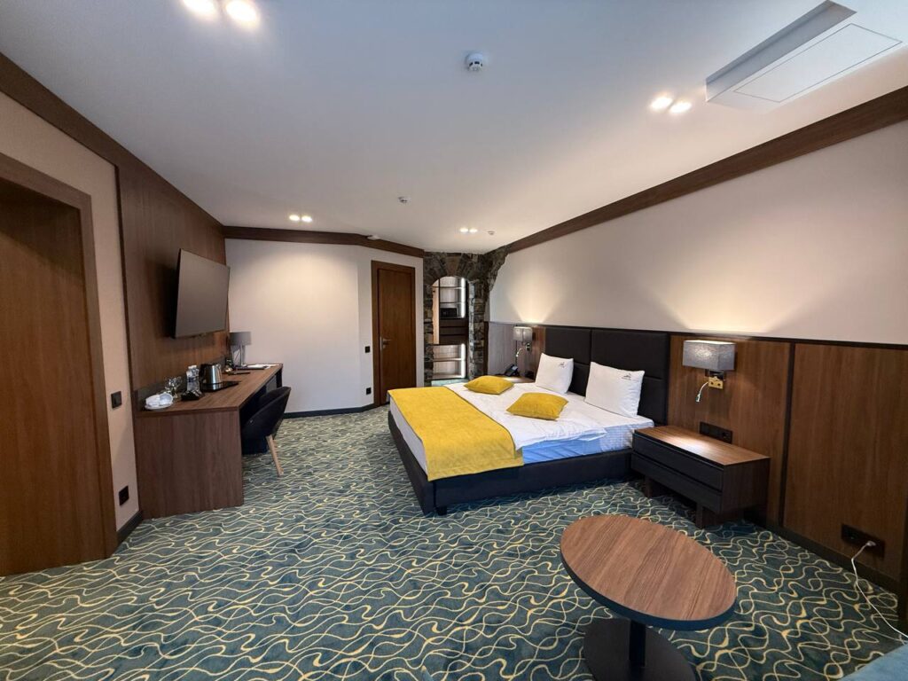 Апартаменти №5