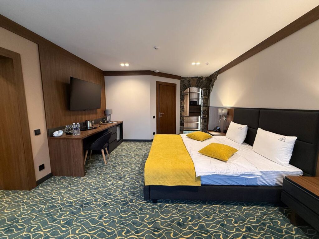 Апартаменти №5