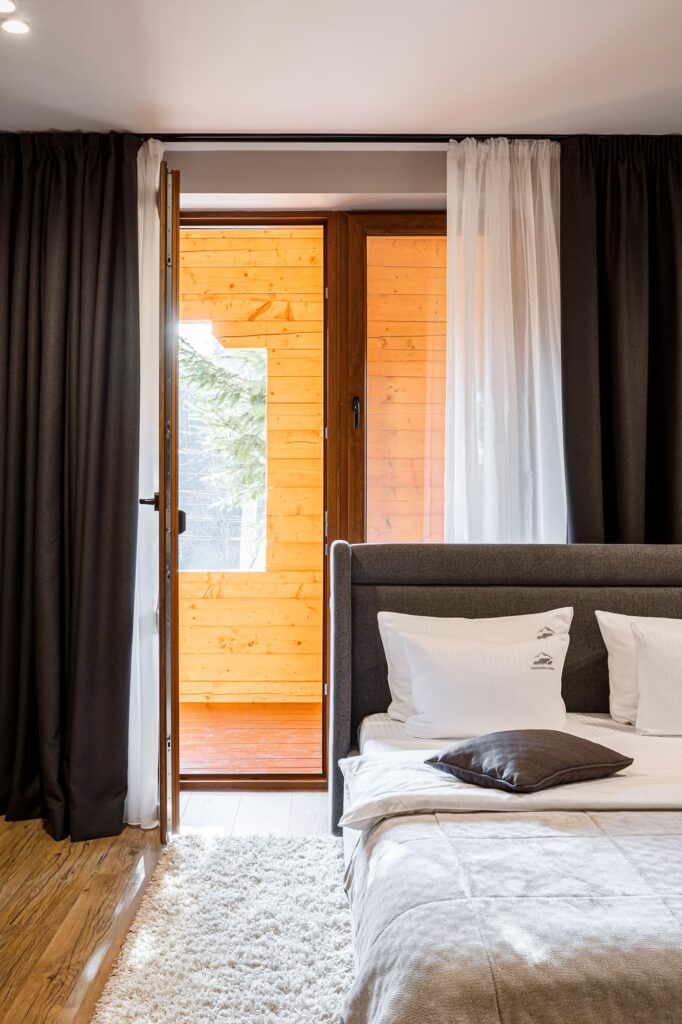 Апартаменти з терасою