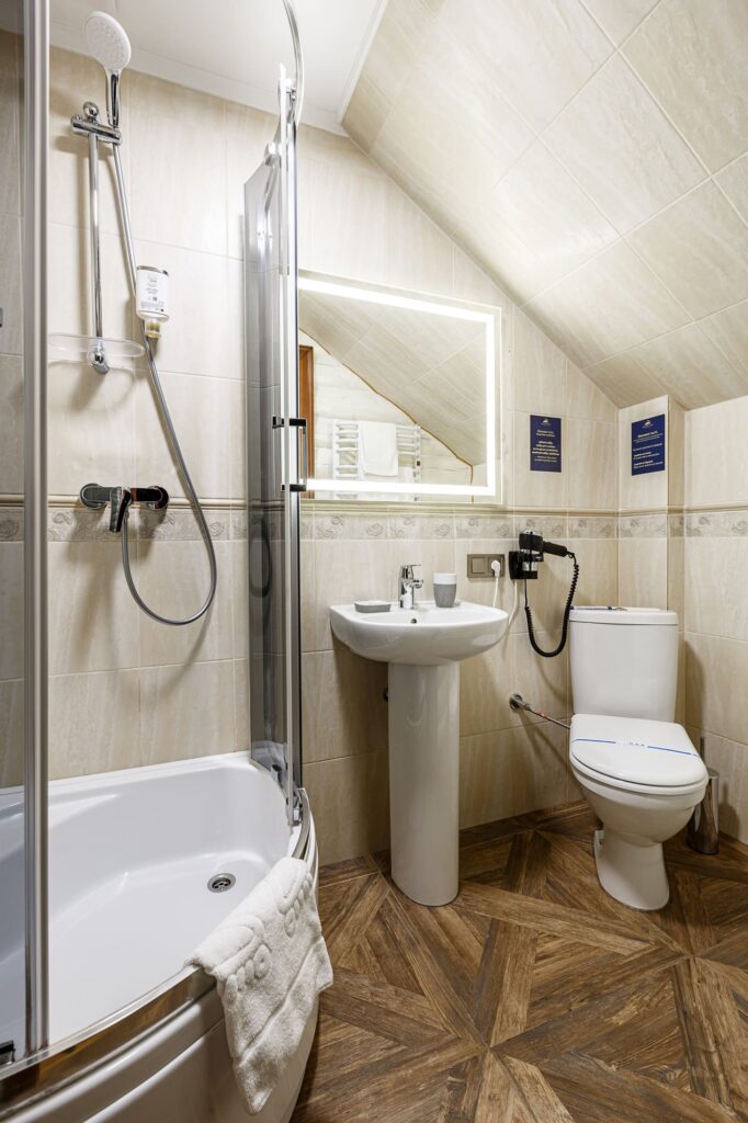 Апартаменти з трьома спальнями, апартаменти №2