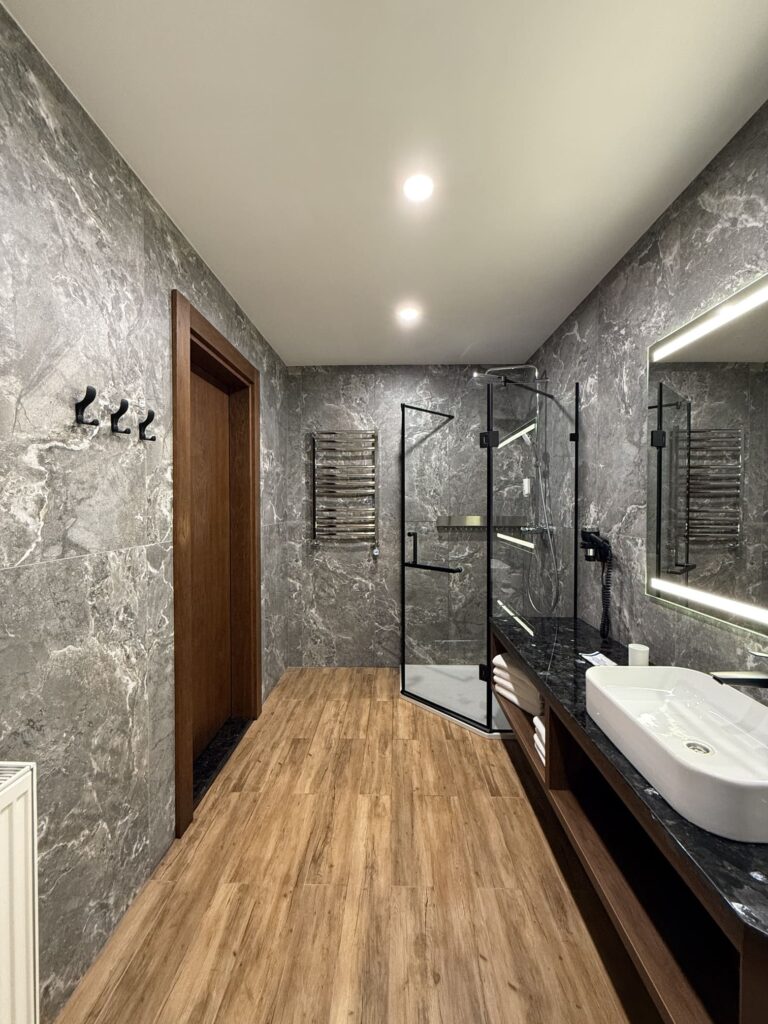 Апартаменти №6